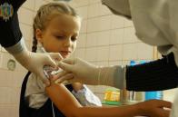 У школах Львівщини триває кампанія щодо необхідності вакцинації дітей проти кору